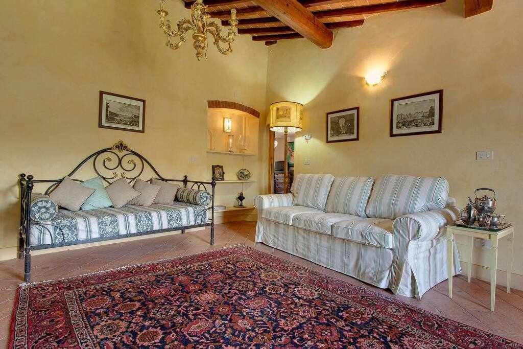 Elegante In Collina Appartamento *
